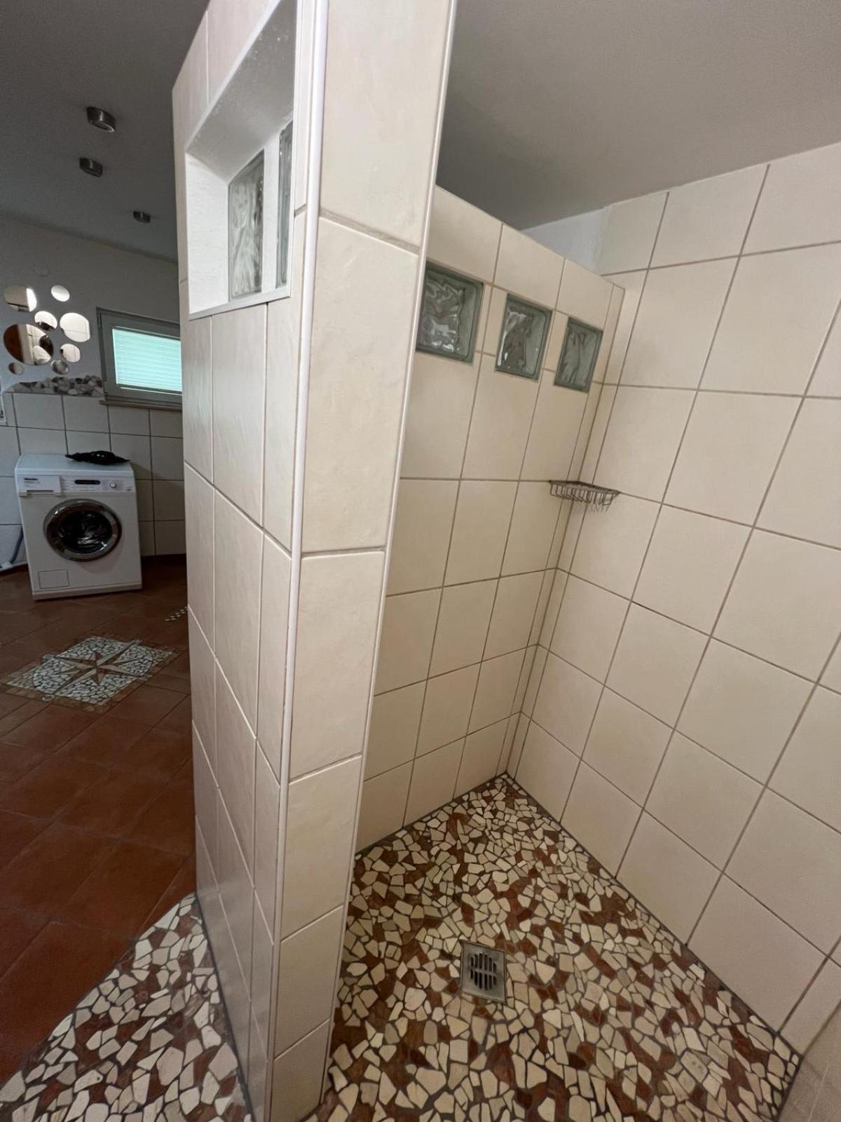 Haus Am Berzdorfer See - 3 Schlafzimmer - Ganzes Haus Zur Alleinnutzung - Terrasse - Hochwertige Ausstattung Görlitz Esterno foto